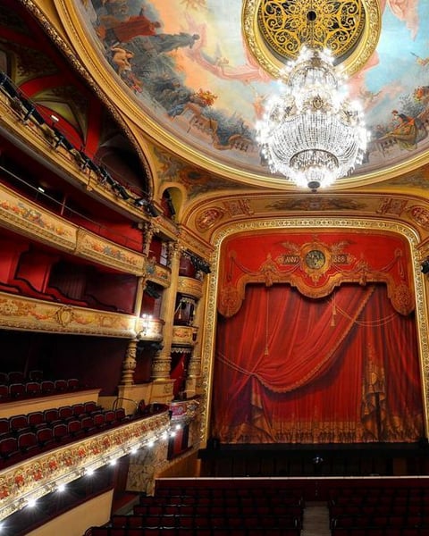 Opéra comédie