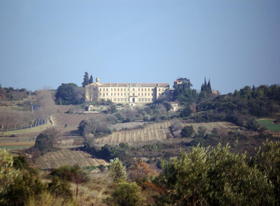 Cassan dans la plaine languedocienne