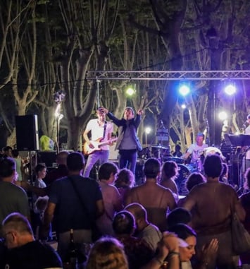 Soirée d'été sur la terrasse