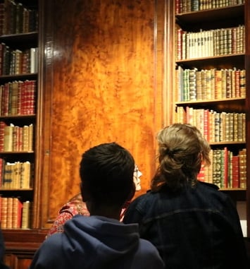 Visite commentée de la bibliothèque de Louis Médard et la découverte de son « Enfer »
