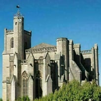 Visitez librement la collégiale gothique