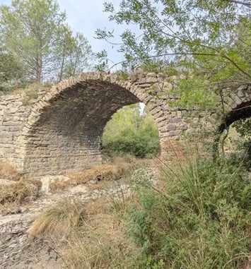 Le pont roman de Saint-Jean-de-Cuculles, une visite commentée de Caroline Andary-Millot