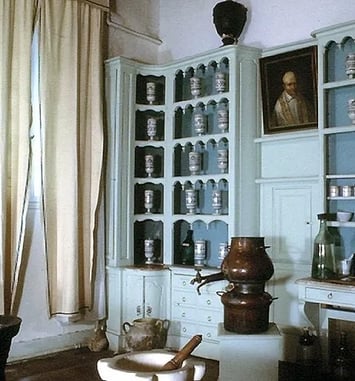 Visite guidée de la pharmacie et chapelle de l'œuvre de la Miséricorde