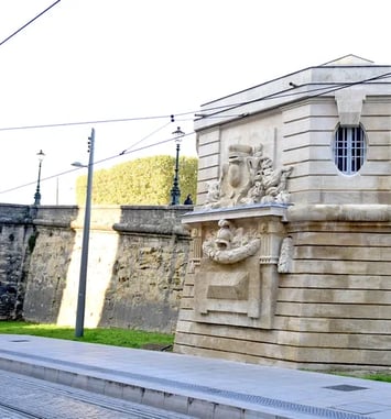 Visite libre d'un corps de garde du Peyrou