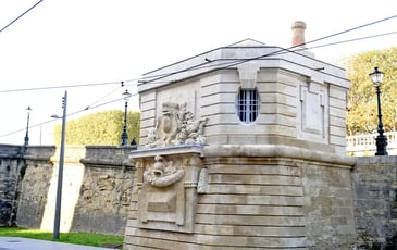 Visite libre d'un corps de garde du Peyrou