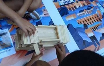 Atelier : Je construis un arc ou une maquette de voûte en bois !