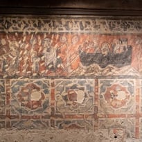Visite guidée de peintures murales du XIIIe siècle