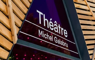Visite guidée du domaine et du théâtre de la Scène de Bayssan
