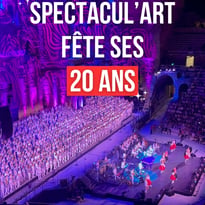 Dans le Chœur de Céline, avec 300 choristes, direction artistique Vincent Fuchs