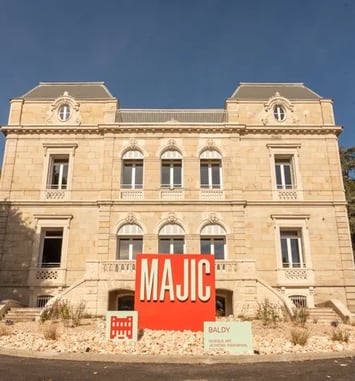 Exposition « Renaissance du Château Baldy », collection Notre-Dame de Paris au Musée numérique et VR « Notre-Dame de Paris : Journey Back in Time »