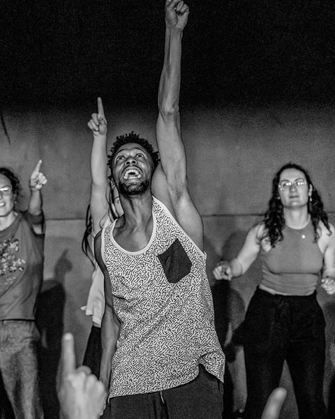 Des danses & des luttes